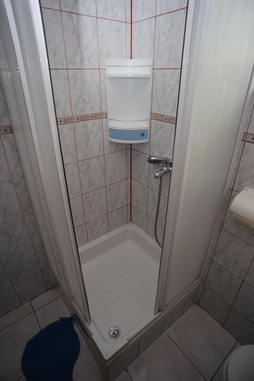 Apartments Marija Stari Grad  Rum bild